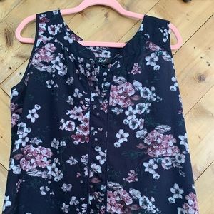 Denver Hayes sleeveless blouse.